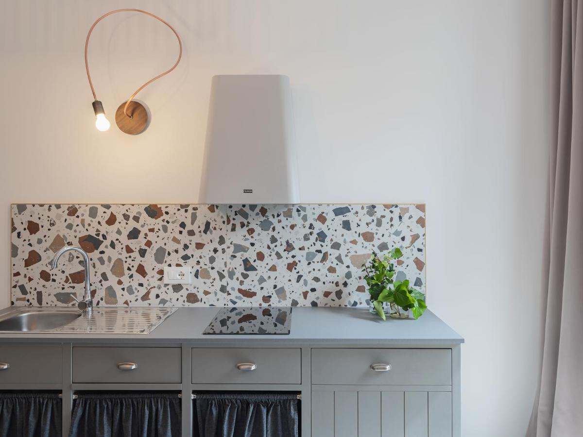 Living U Homesuites Лече Екстериор снимка