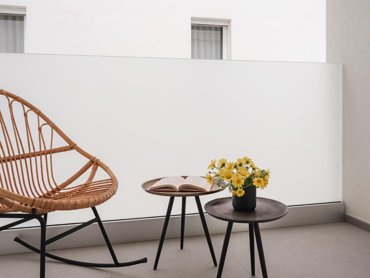 Living U Homesuites Лече Екстериор снимка